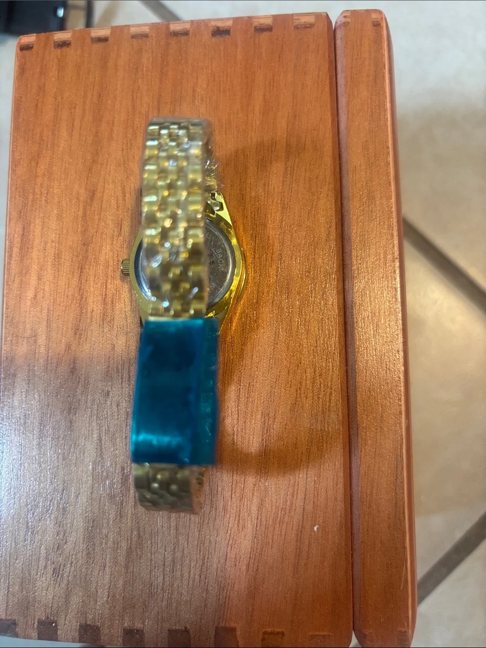Geneva elegant wristwatch